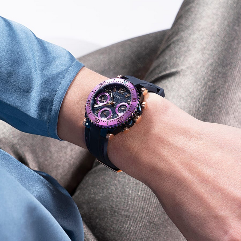 Montre Guess Pour Femme GW0466L2