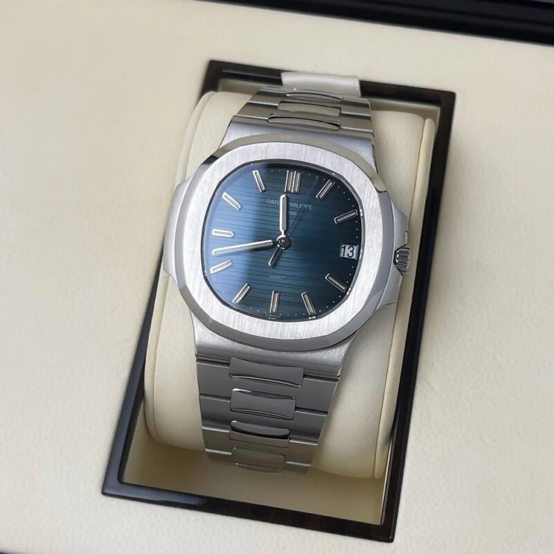 Patek Philippe Nautilus Blue – Image 3