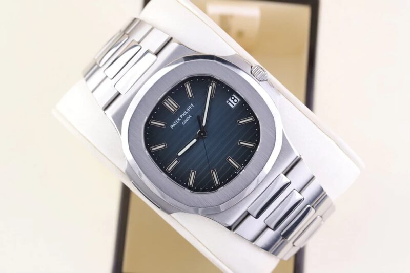 Patek Philippe Nautilus Blue – Image 4